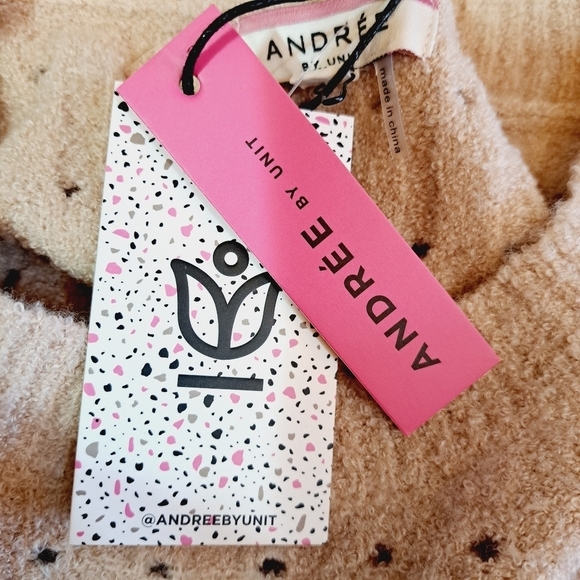 Andree by Unit Colorblock Stripe Eyelet Sweater Size Med NEW - Picture 6 of 9